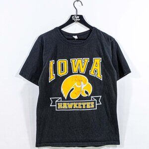University of Iowa Hawkeyes T-Shirt Medium VTG 90s Streetwear College